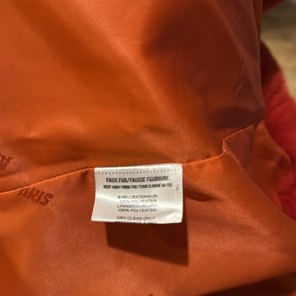 APPARIS | Sophie Faux Fur Coat - Picture 7 of 9